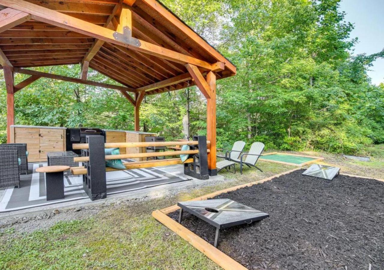 Fabulous Pet-Friendly, Family Cabin With Outdoor Kitchen, Hot Tub, Sauna, Fireplace, Theater Room, Arcade, Pool Table, And Fire Pit Within Minuties Of Dollywood Sevierville Luaran gambar